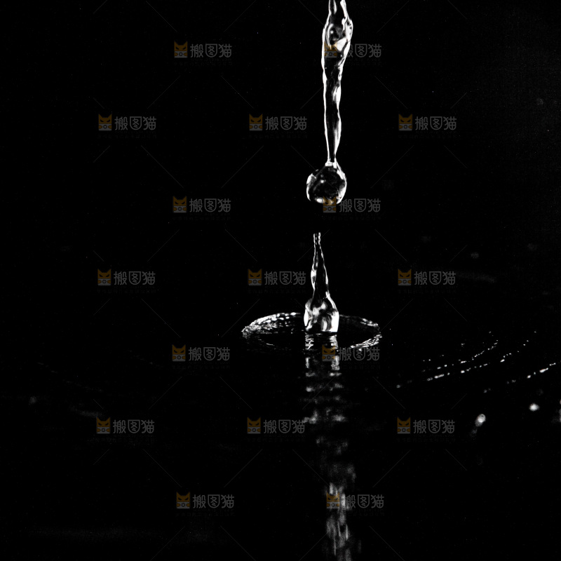 黑底上的水波纹
