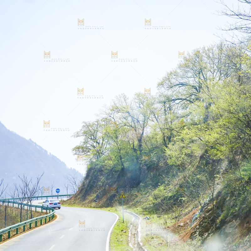 一条盘山公路