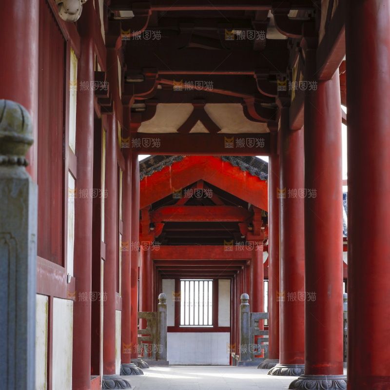 寺庙的走廊
