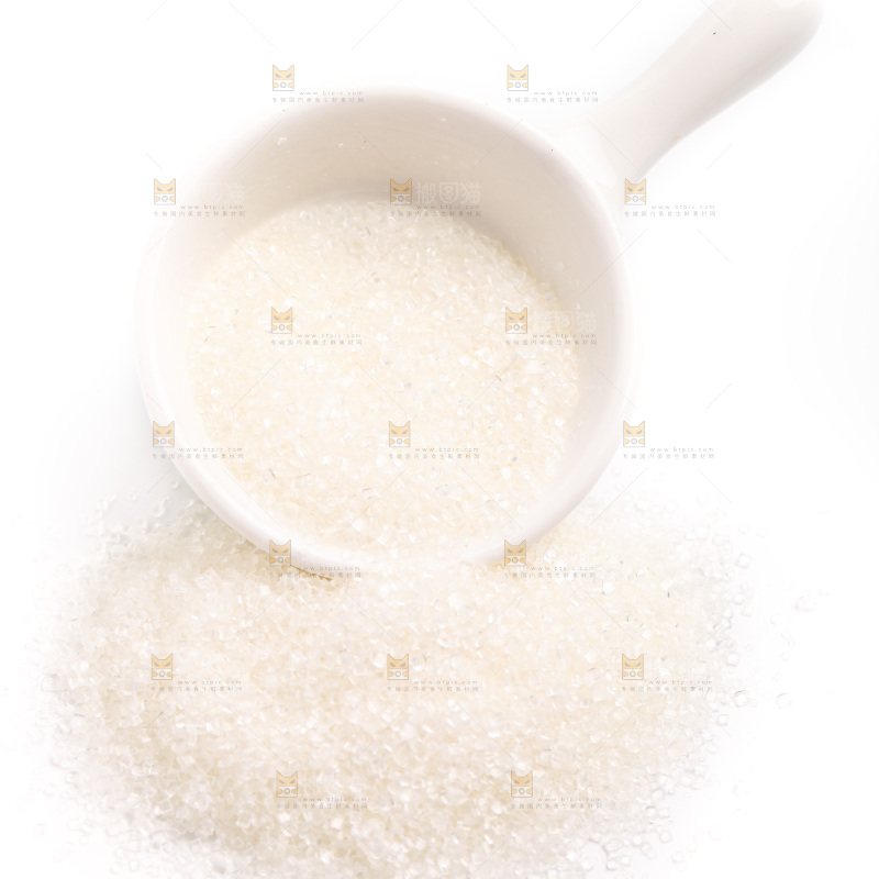 白底上摆放着白砂糖