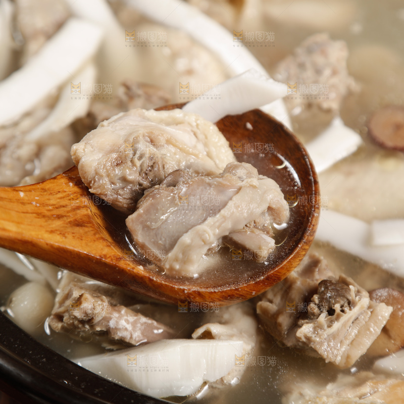一锅椰子炖鸡
