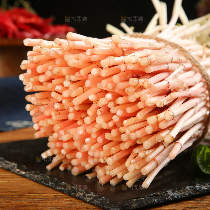 一捆折耳根嫩芽
