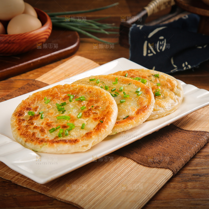 一盘香煎葱油饼