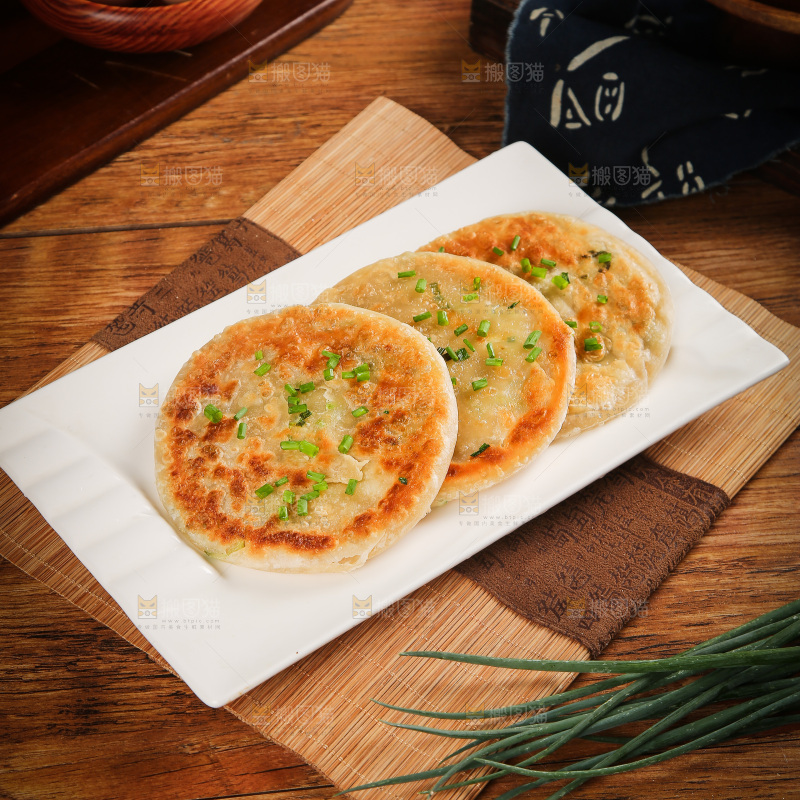 一盘香煎葱油饼