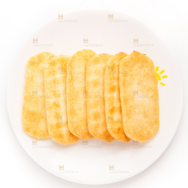 雪饼放在白底上