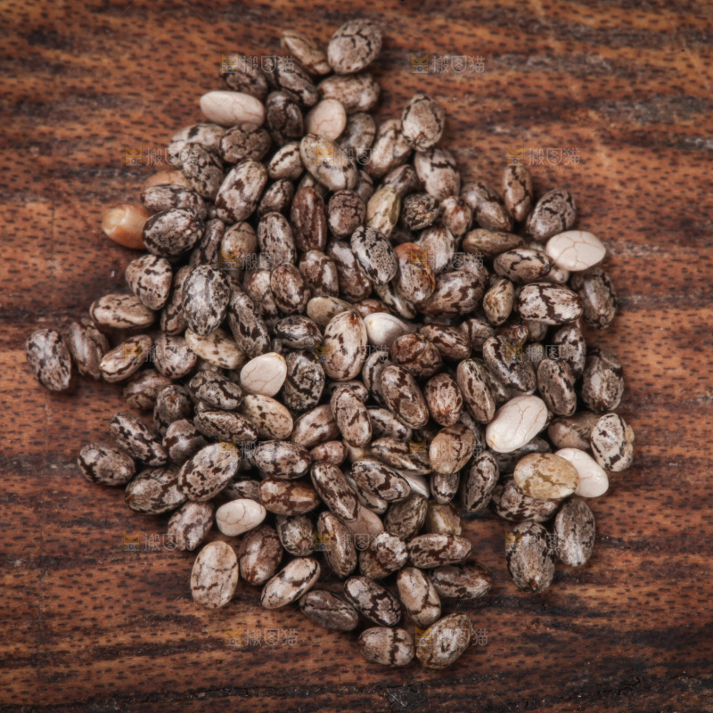 一堆进口奇亚籽