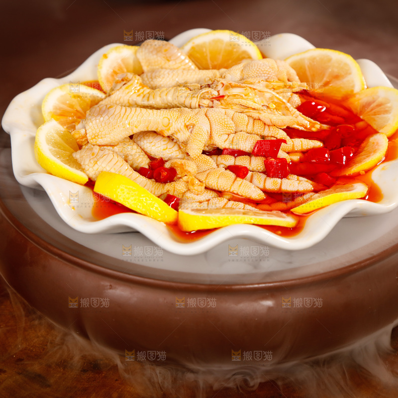 一盘柠檬酸辣无骨凤爪