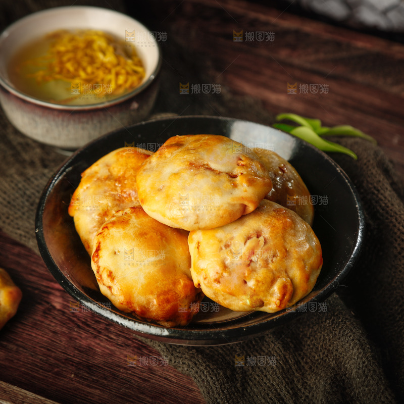 一盘鸡仔饼