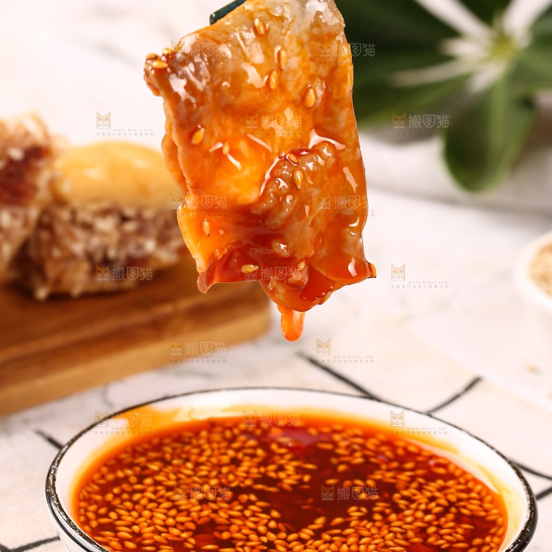 肥牛卷蘸辣椒油