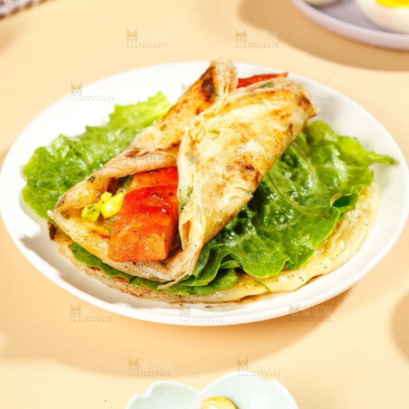 盘子里的手抓饼