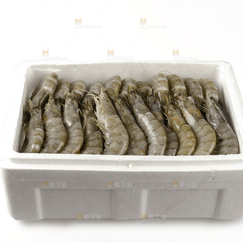 箱子里放着一堆大虾