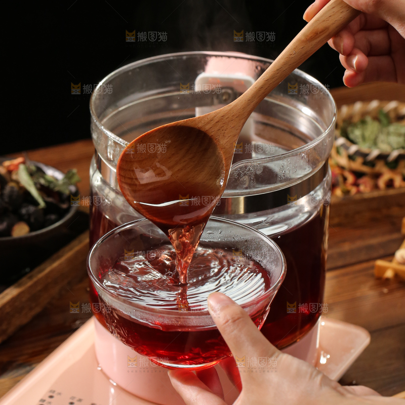 碗里装着酸梅汤