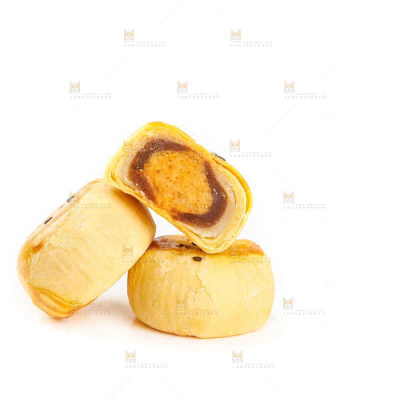 白底上的豆沙蛋黄酥