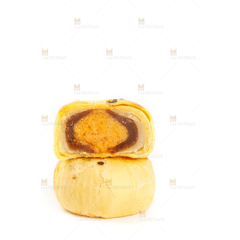 白底上的豆沙蛋黄酥