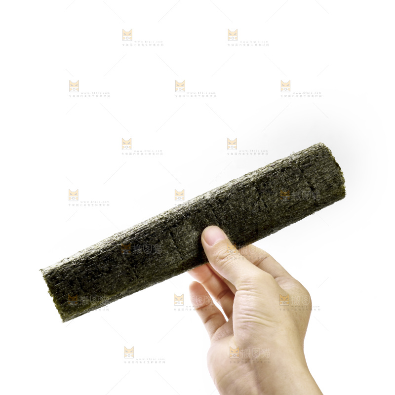 手里拿着海苔片