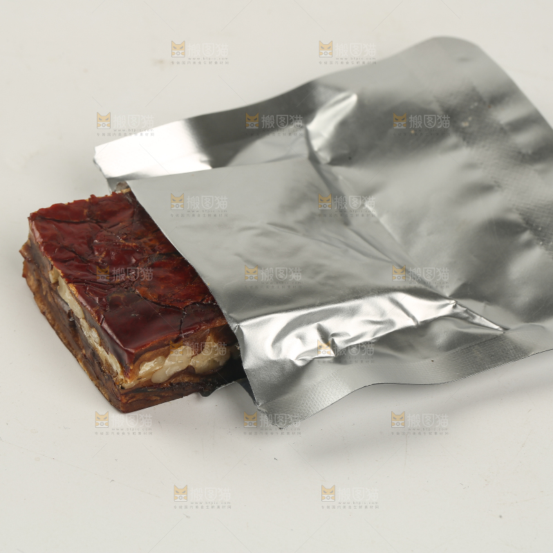 一个撕开的枣仁派