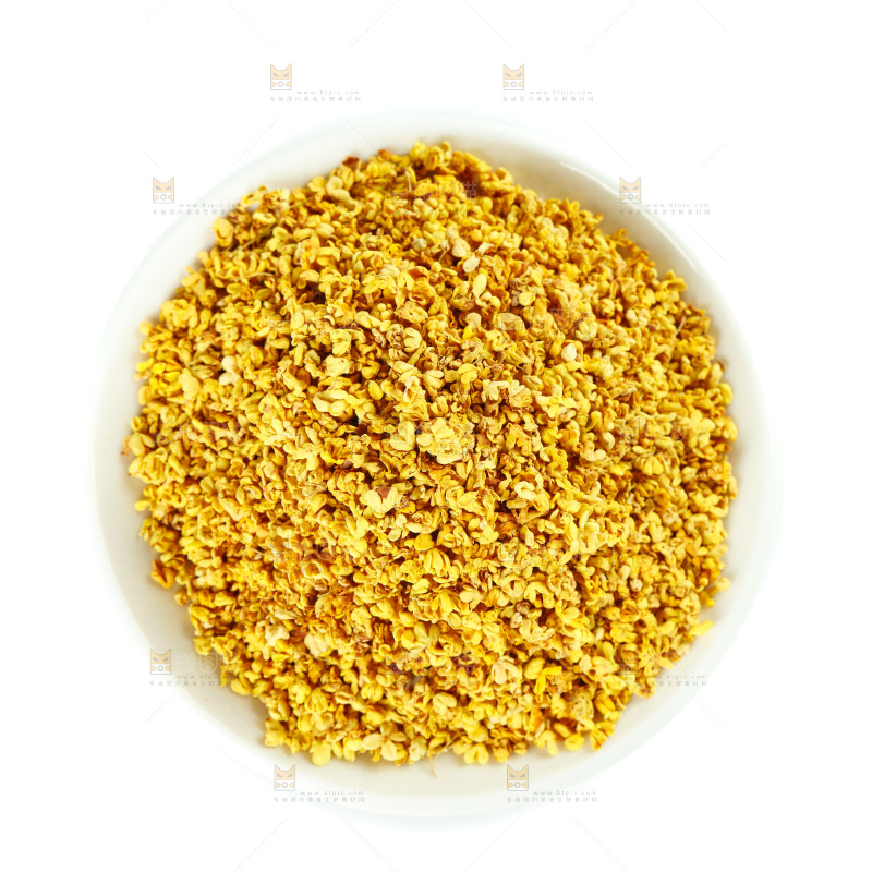 白底上放着一盘桂花