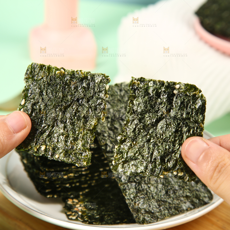 手里的海苔片