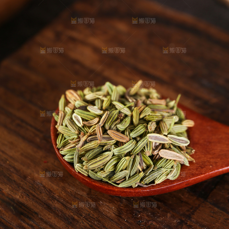 木底上的小茴香籽