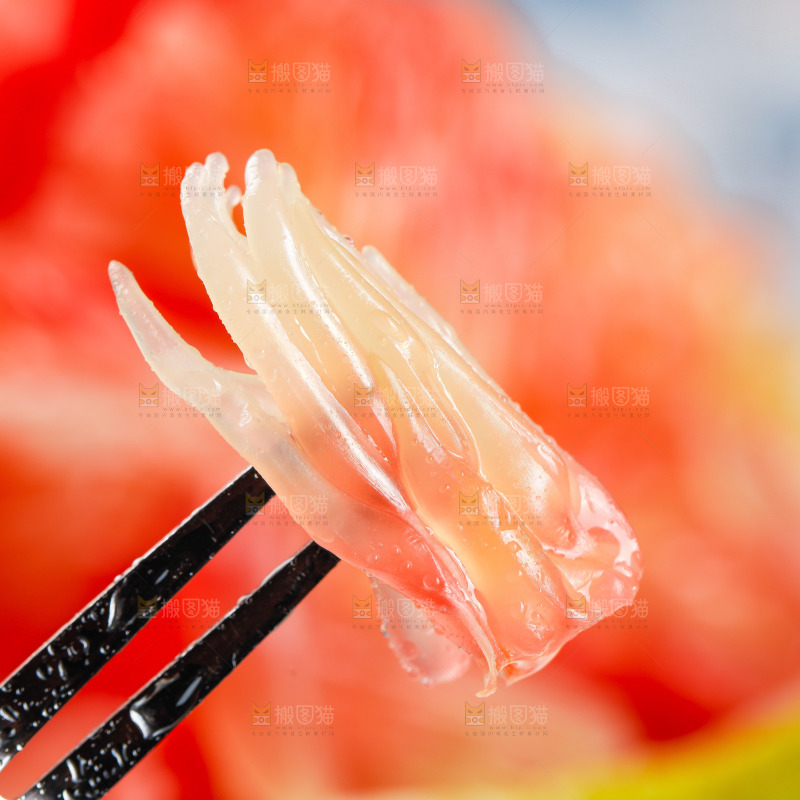 白底上的泰国红心青柚