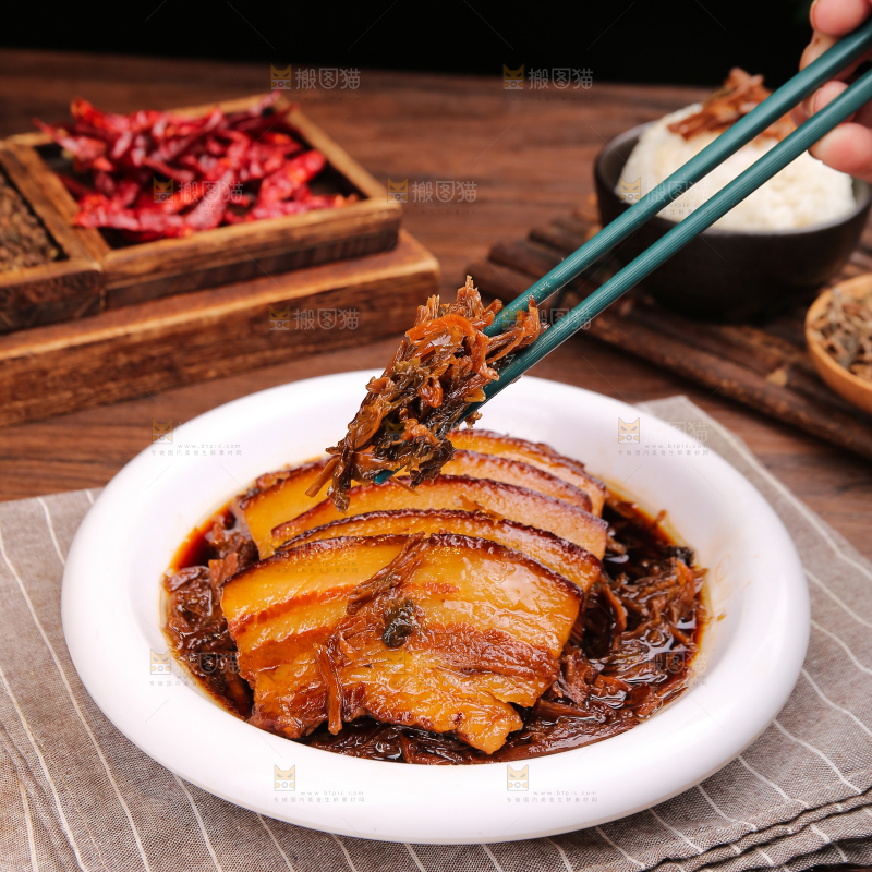 木底上的梅干菜扣肉