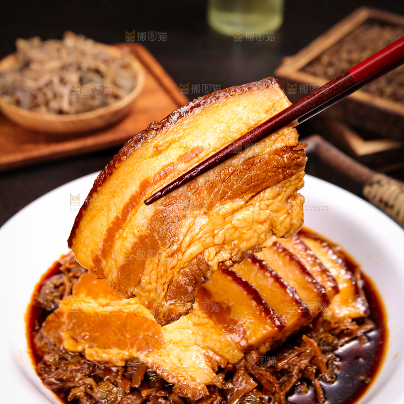 深底上的梅干菜扣肉