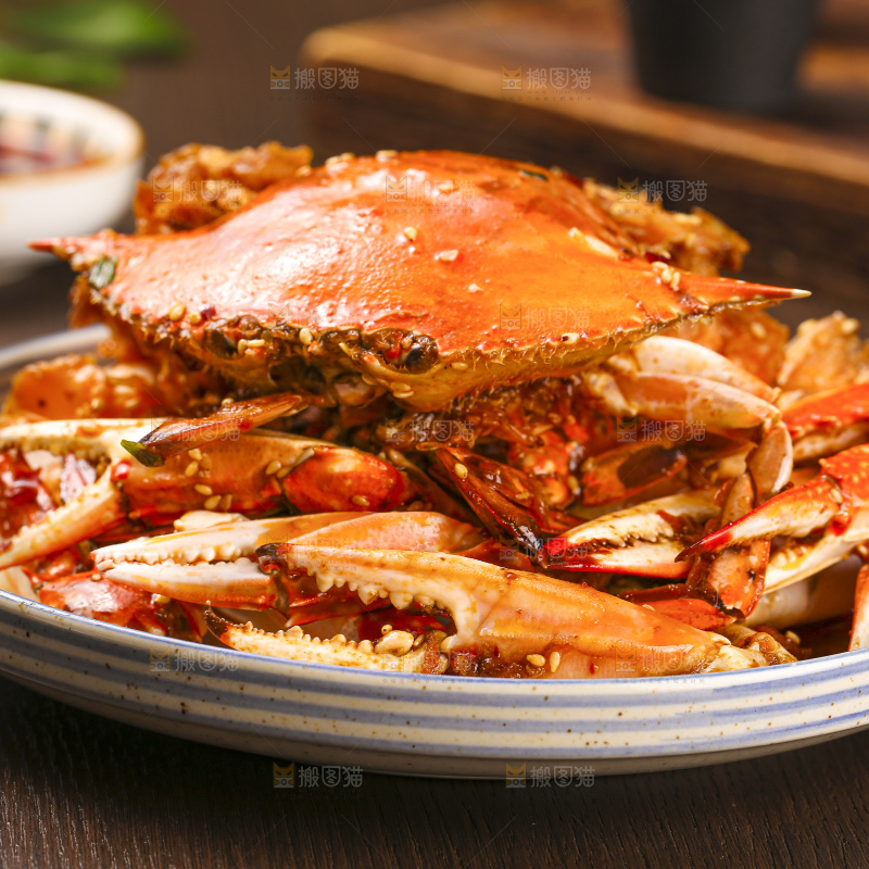深底上的香辣梭子蟹