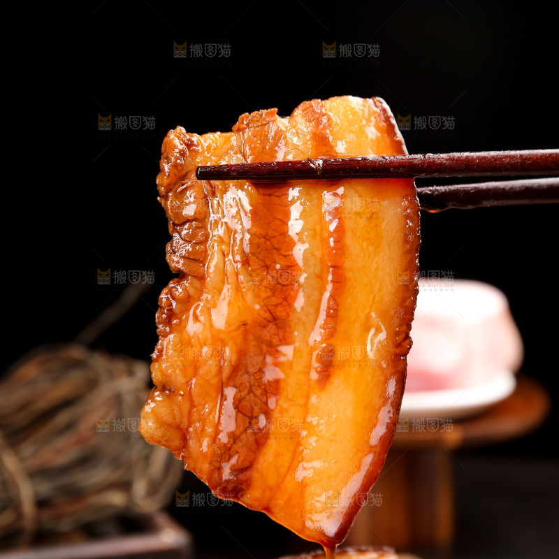 深底上的干豆角扣肉
