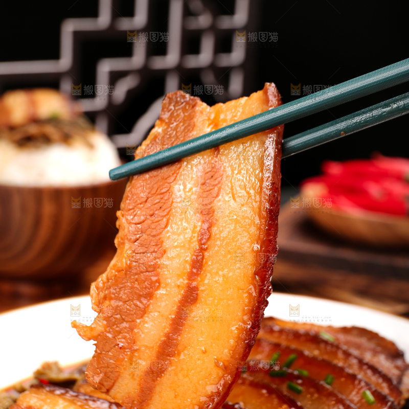 深底上的干豆角扣肉