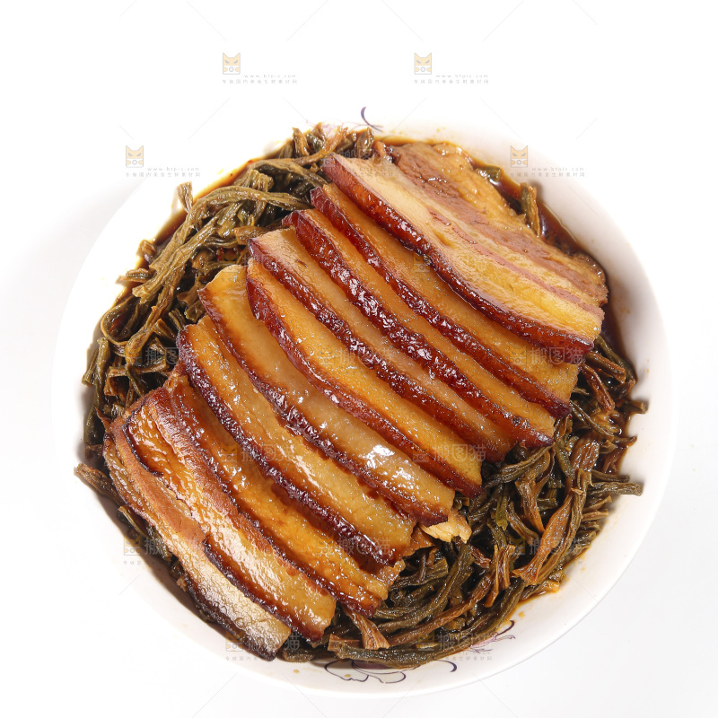 白底上的干豆角扣肉