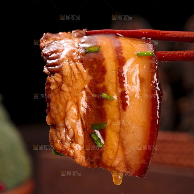 深底上的干豆角扣肉
