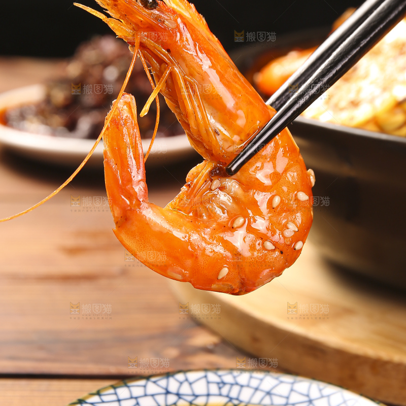 深底上的干锅大虾
