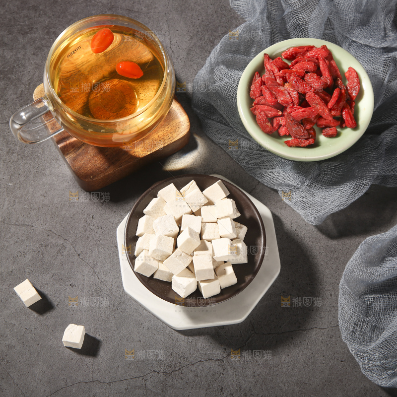 深底上的茯苓