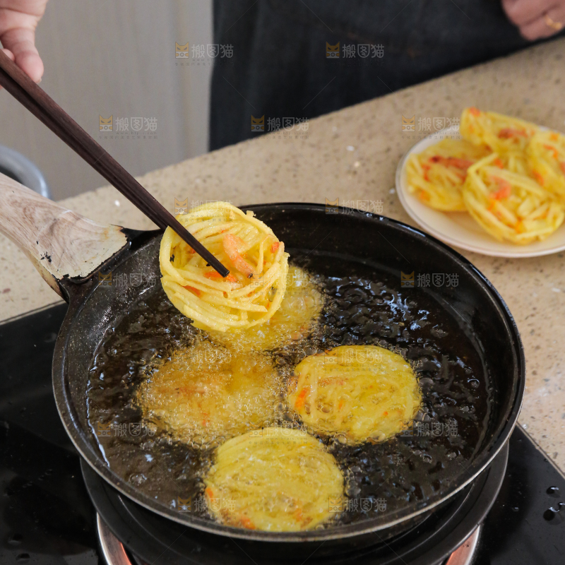 炸薯饼