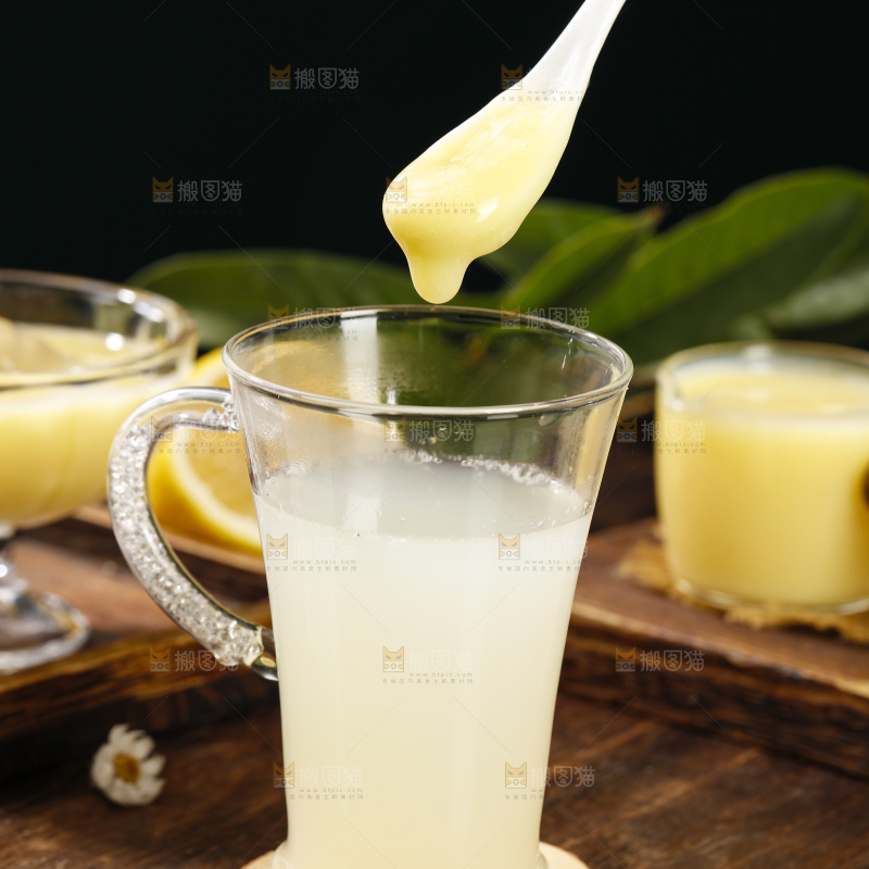 深底上的蜂王浆