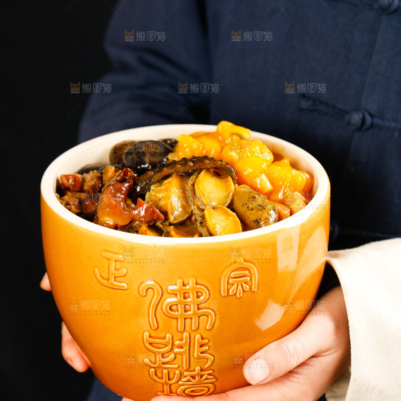 深底上的佛跳墙食材