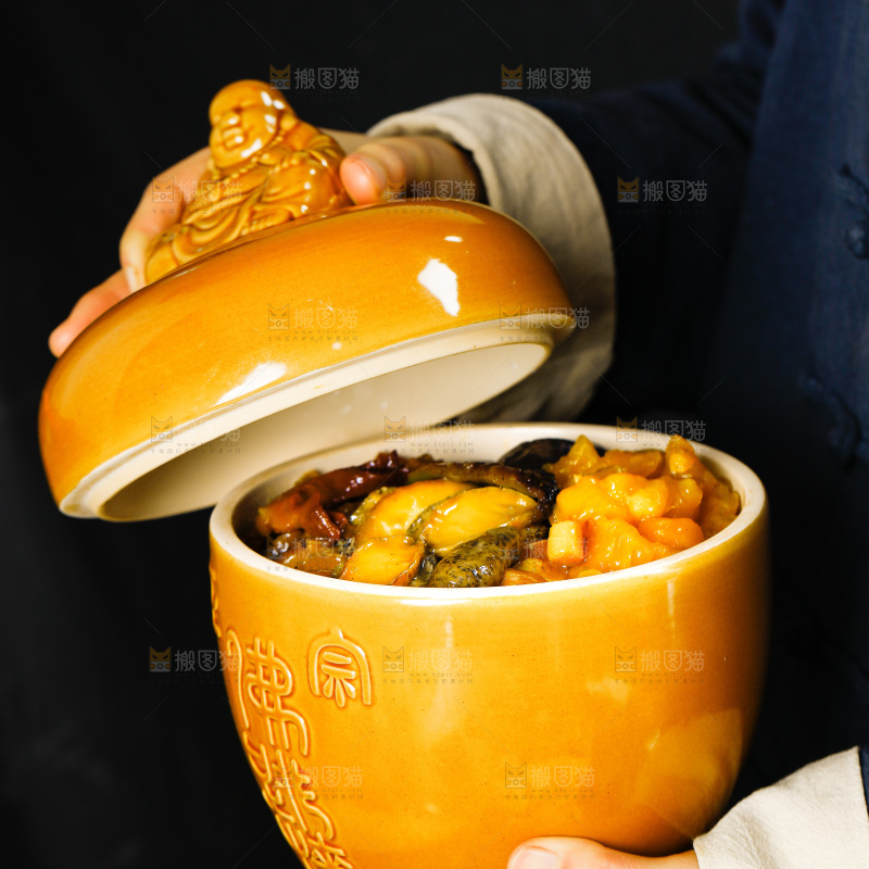 深底上的佛跳墙食材