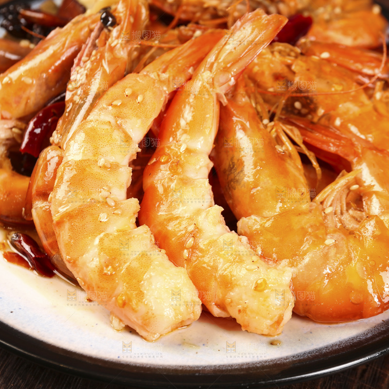 深底上的香辣大虾