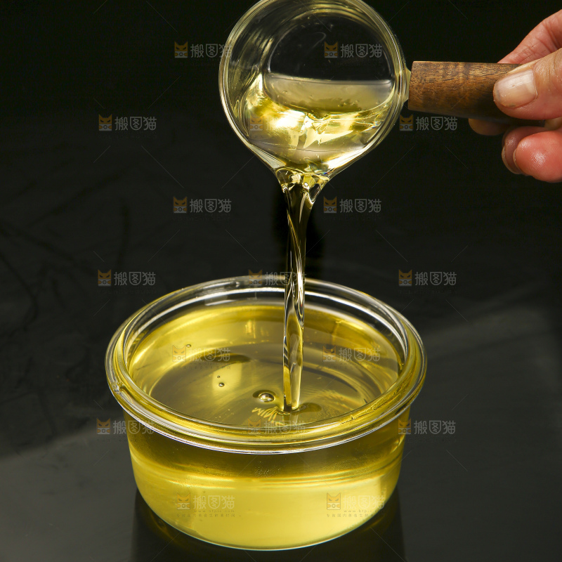 深底上的山茶油