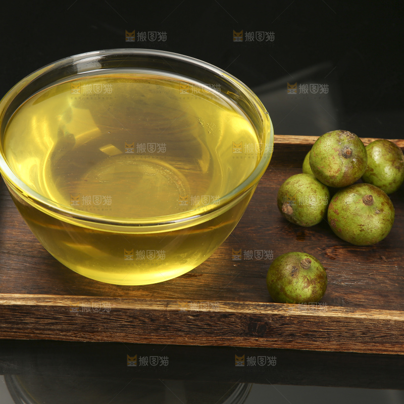 深底上的山茶油