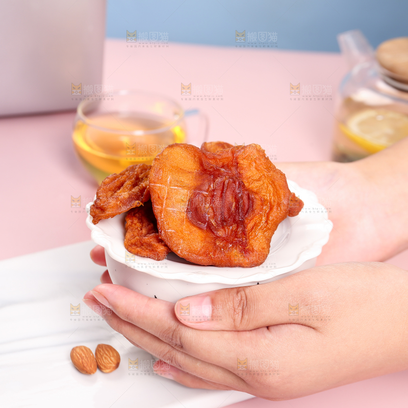 浅底上的苹果干
