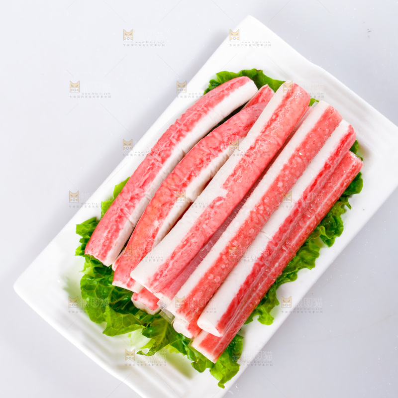 白底上的火锅丸子