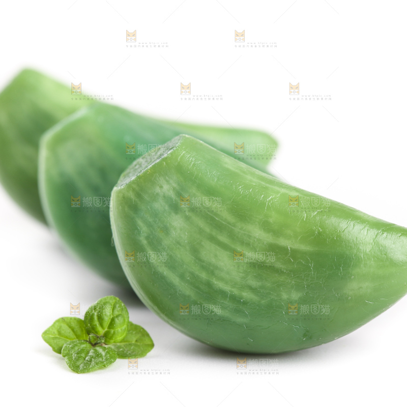 白底上的腊八蒜