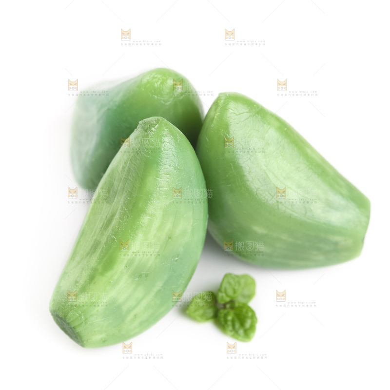 白底上的腊八蒜