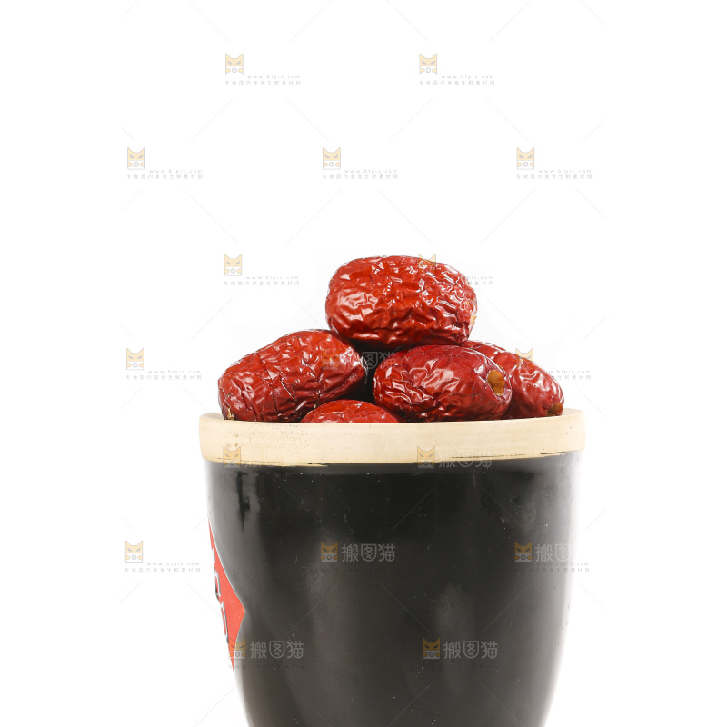 白底上的腊八粥食材
