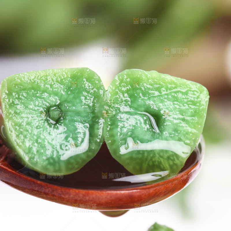 浅底上的腊八蒜