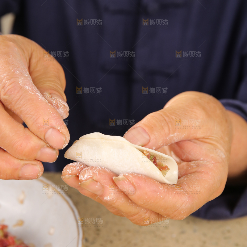 手工牛肉饺子制作