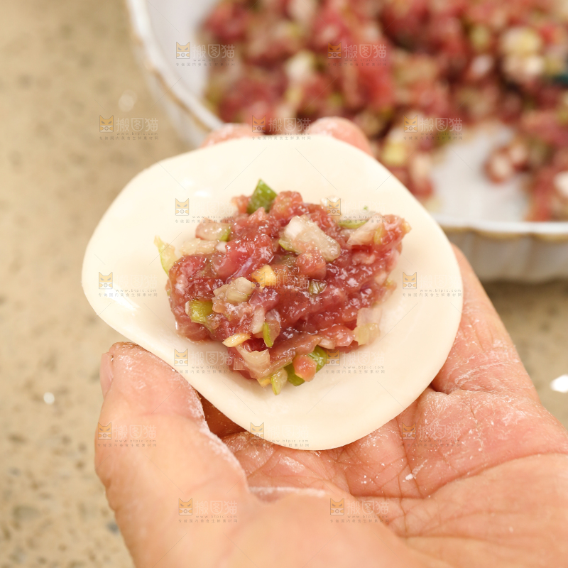 手工牛肉饺子制作