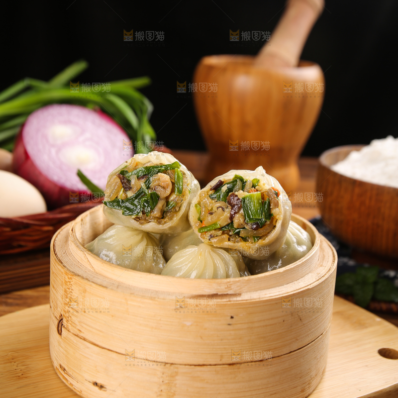 木底上摆放着的小包子