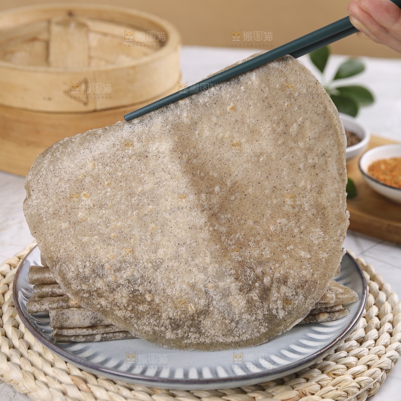 浅底上的全麦卷饼